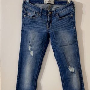 Medium washed skinny jeans